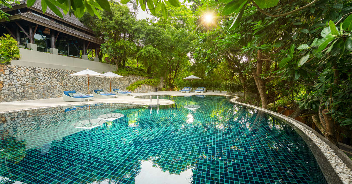 Ein Foto vom Pool im Anantara Layan Resort & Spa