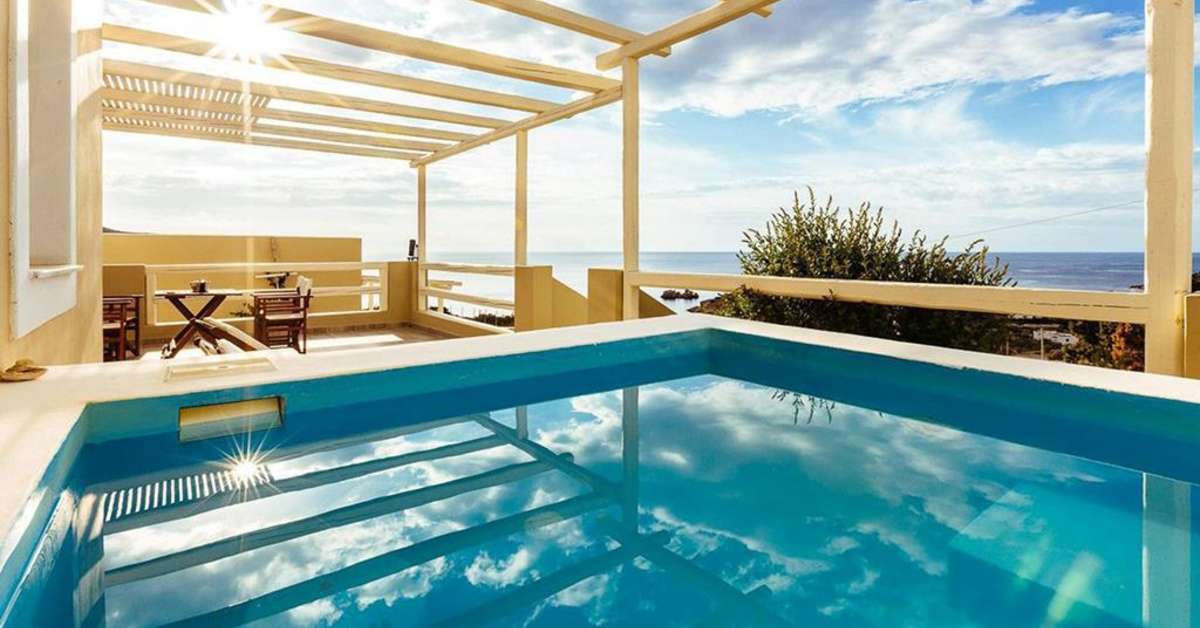 Een foto van het zwembad bij Silene Villas