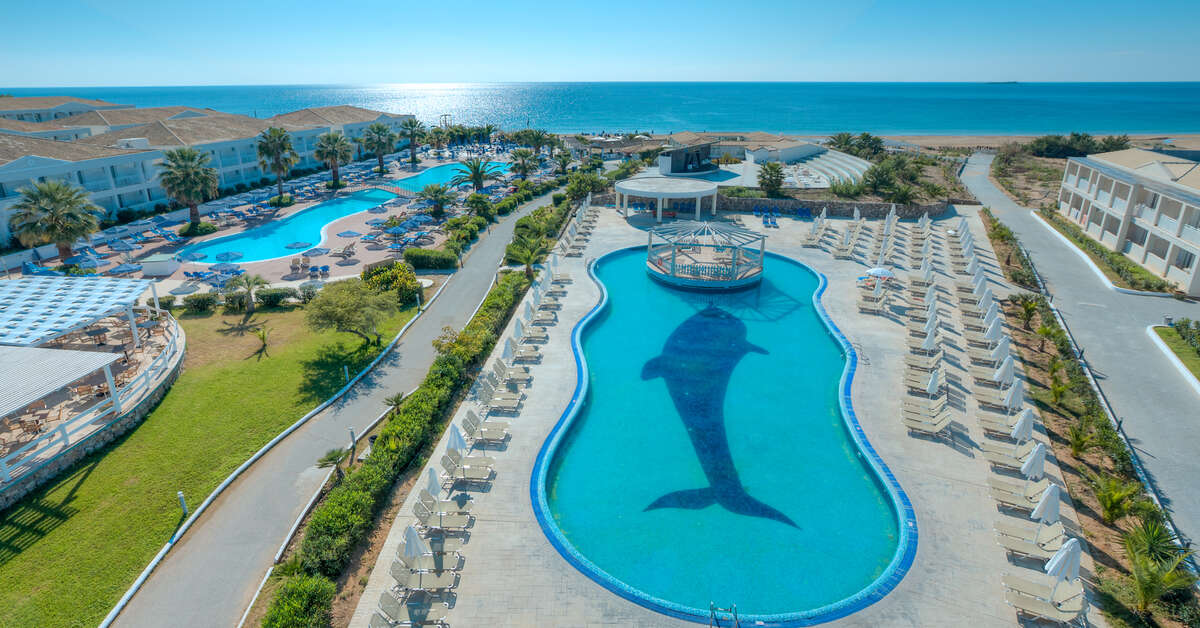 Een foto van een overzicht van Sandy Beach & Villas