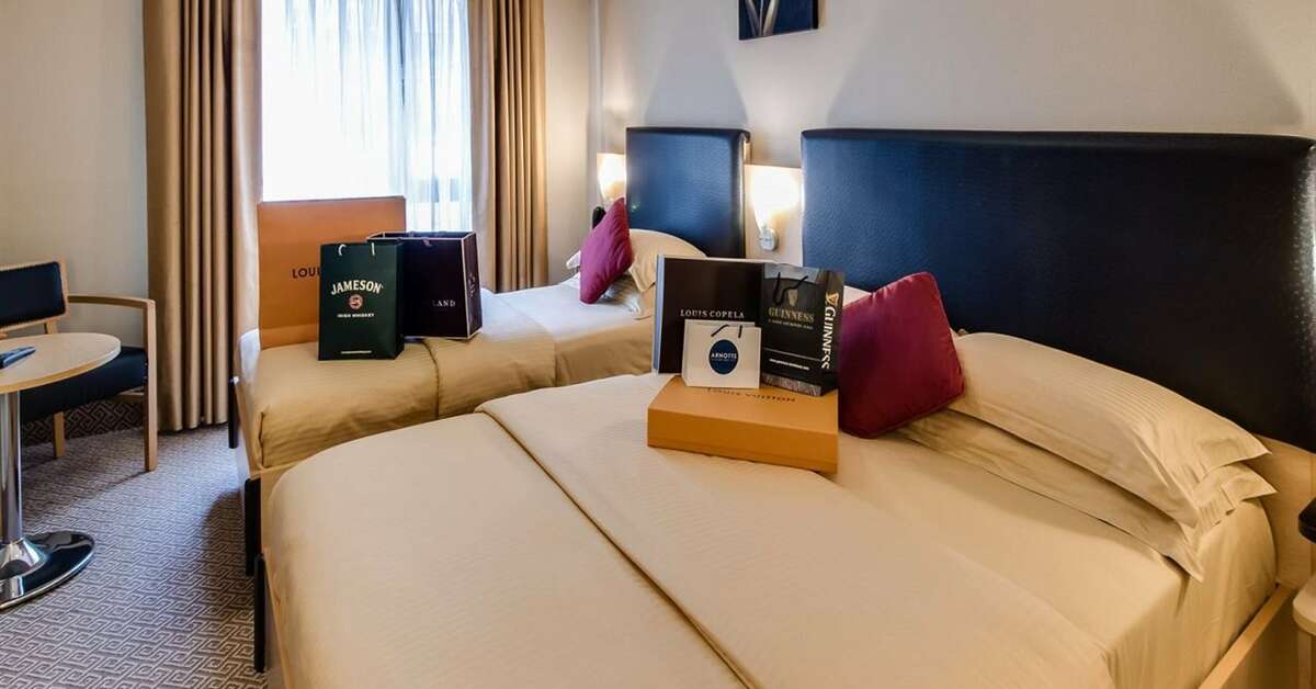 Een foto van The Academy Plaza Hotel