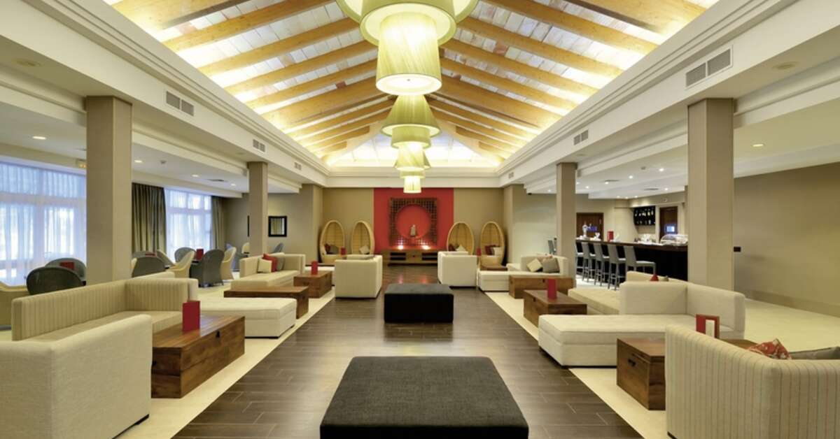 Een foto van het interieur van Vincci Costa Golf