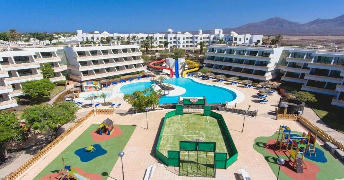 Ein Foto vom Pool im Dreams Lanzarote Playa Dorada Resort & Spa