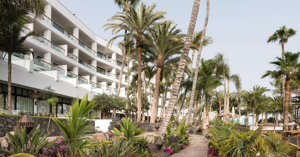 Een foto van het terras bij Hotel Los Fariones