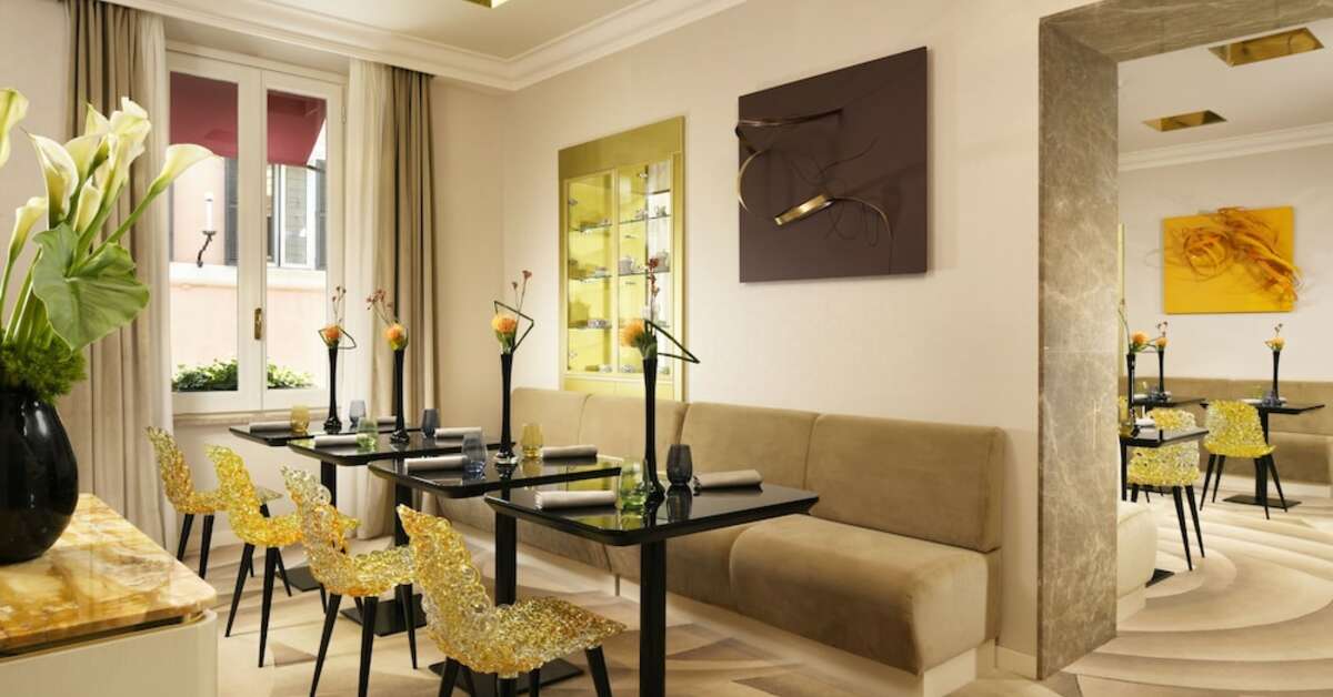 Een foto van The First Roma Dolce