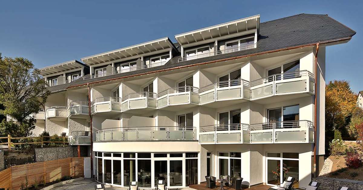 Een foto van de buitenkant van Göbel's Landhotel