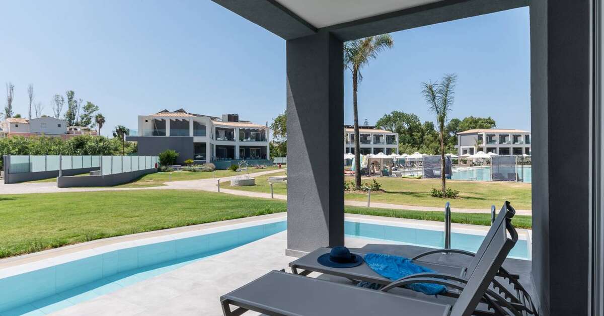 Ein Foto Acharavi Beach Hotel