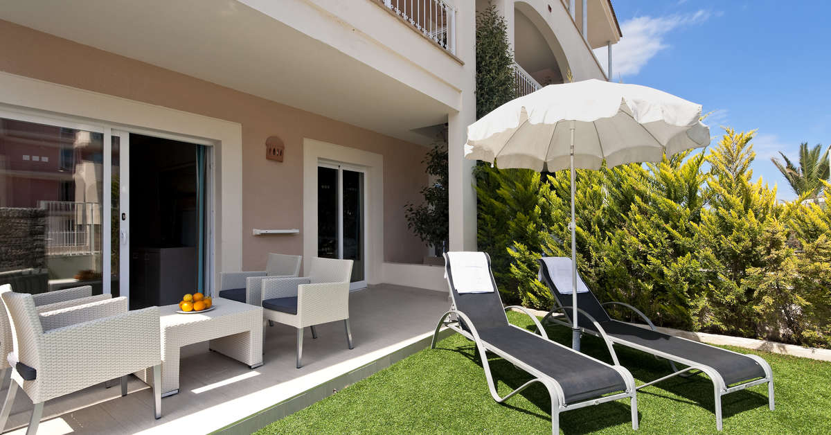 Een foto van het terras bij Playa Garden Selection Hotel & Spa