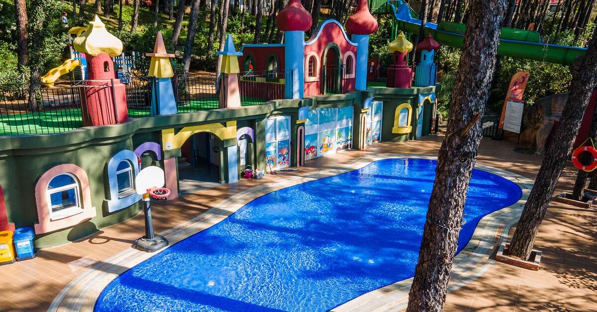 Een foto van het zwembad bij Grand Yazici Club Marmaris Palace