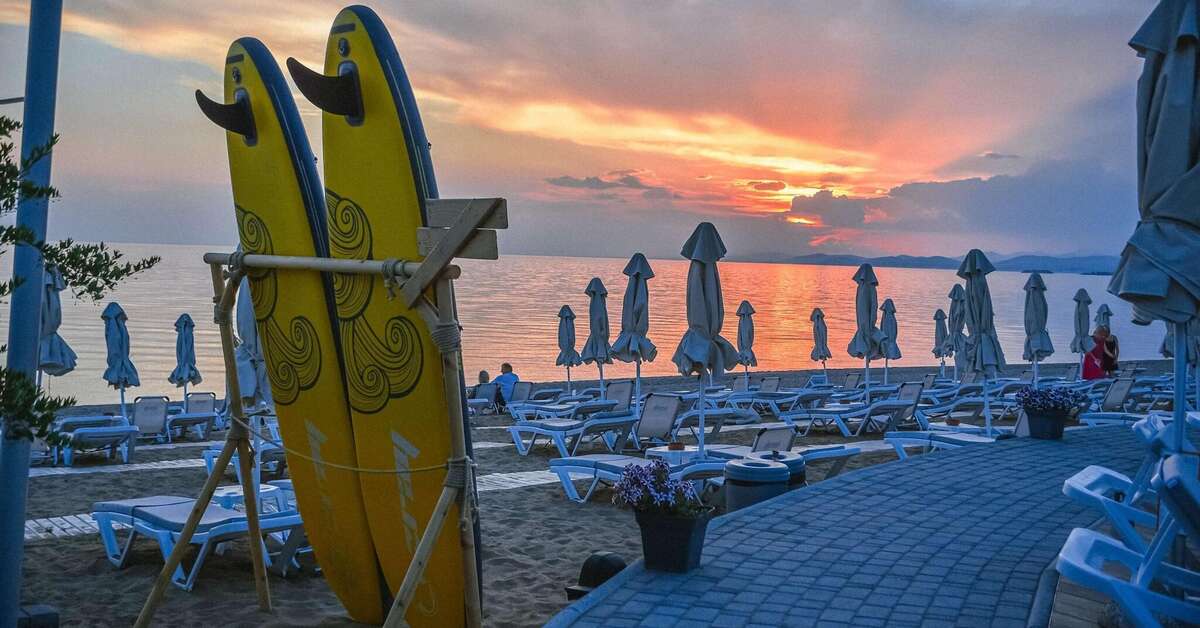 Ein Foto vom Strand beim Acrotel Lily Ann Boutique Hotel