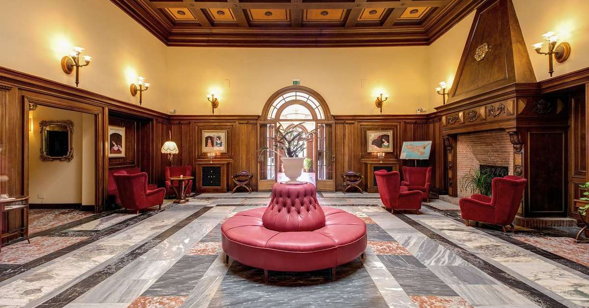 Een foto van het interieur van Grand Hotel Villa Politi