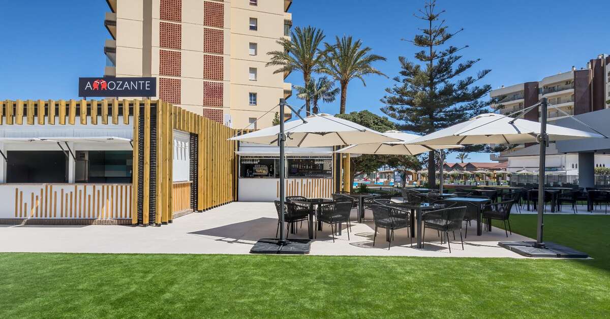 Ein Foto von der Terrasse im Occidental Fuengirola