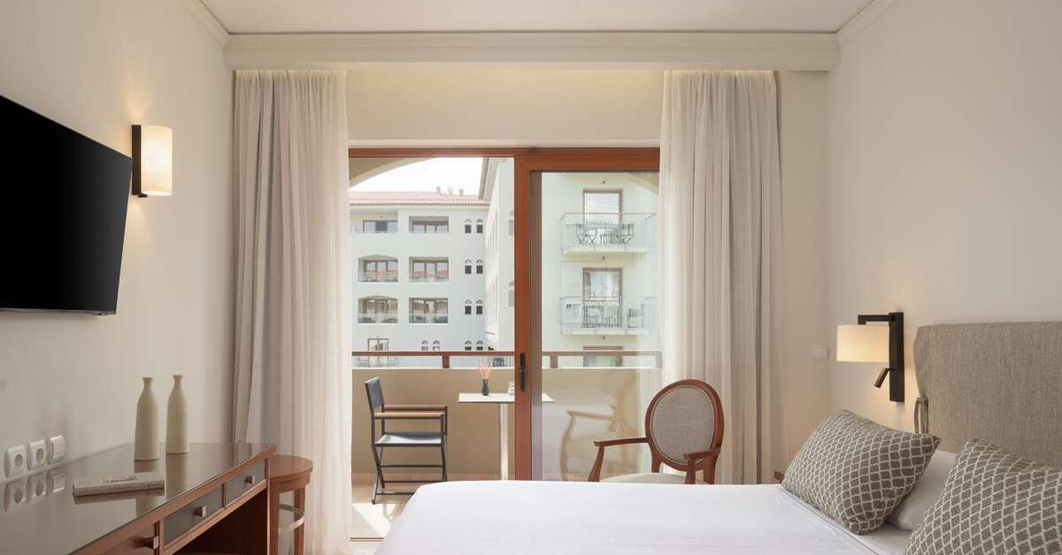 Een foto van Theartemis Palace