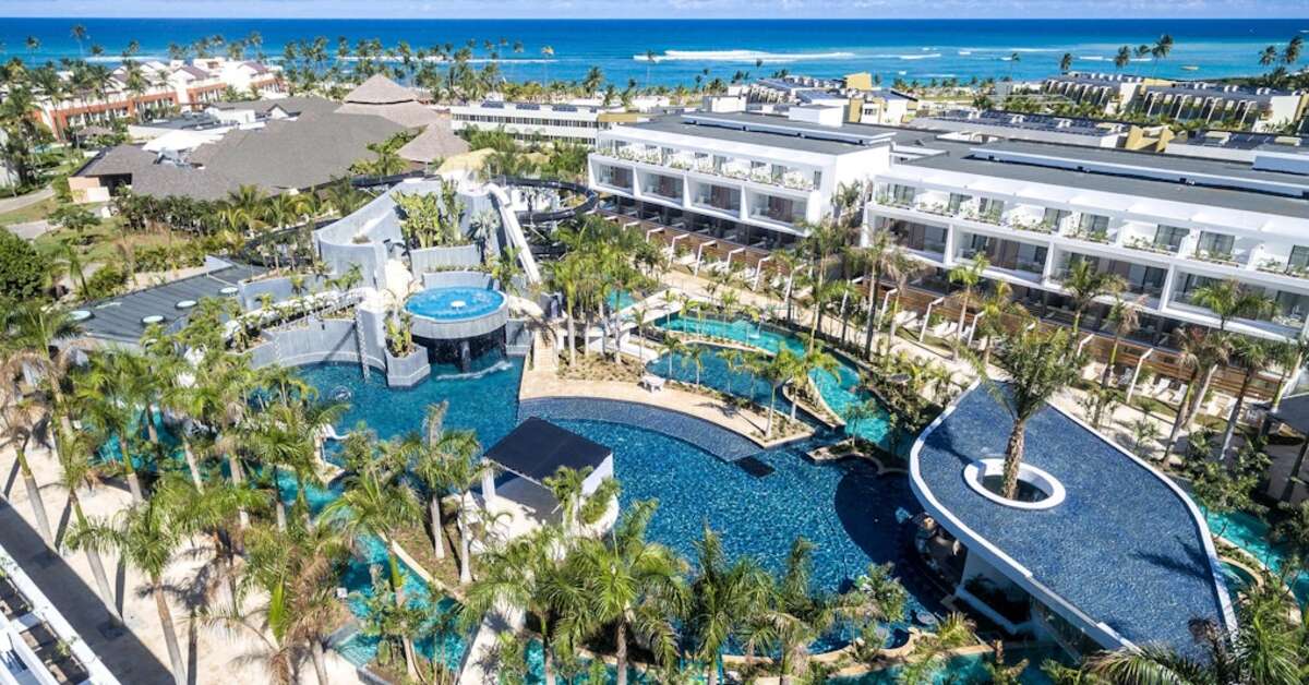 Een foto van het zwembad bij Dreams Onyx Resort & Spa