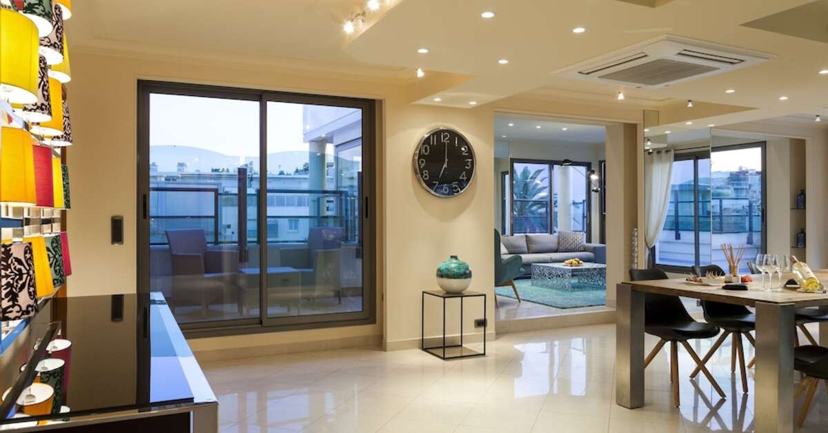 Een foto van het interieur van Neho Suites Cannes Croisette