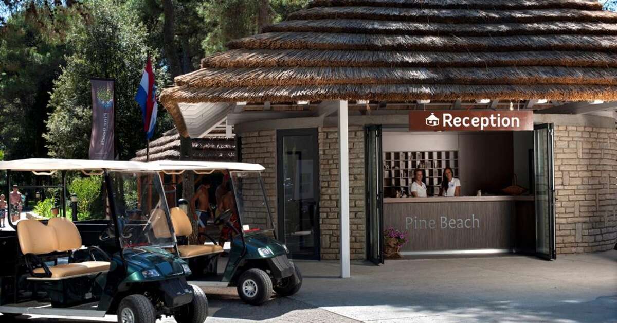 Een foto van de faciliteiten bij Pine Beach Ecoresort Pakostane