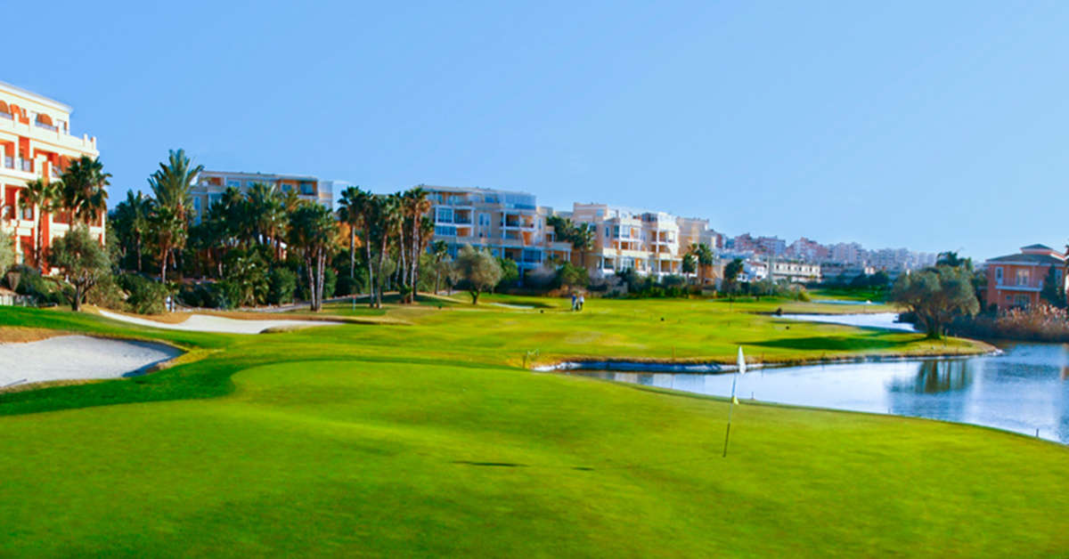 Een foto van de buitenkant van Hotel Bonalba Alicante