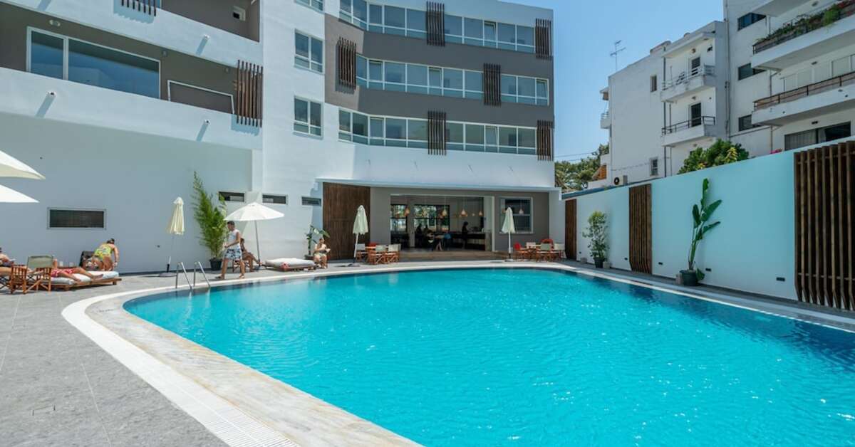 Een foto van het zwembad bij Castellum Suites