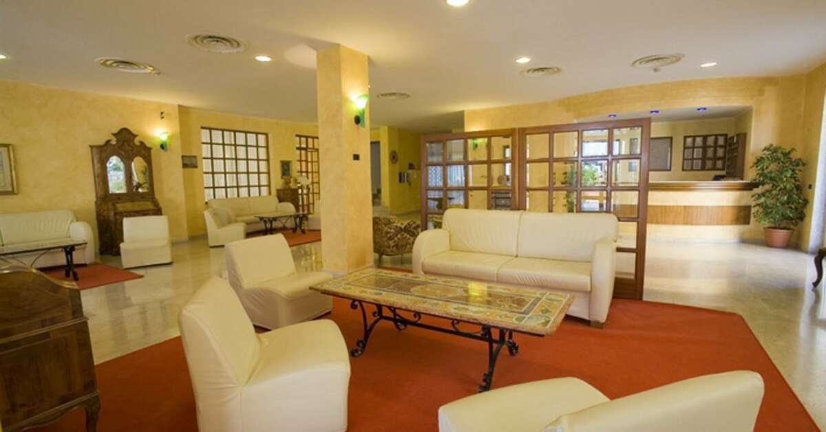 Een foto van het interieur van Hotel Villa Esperia