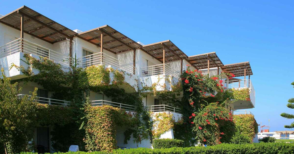 Een foto van de buitenkant van Apollonia Beach Hotel