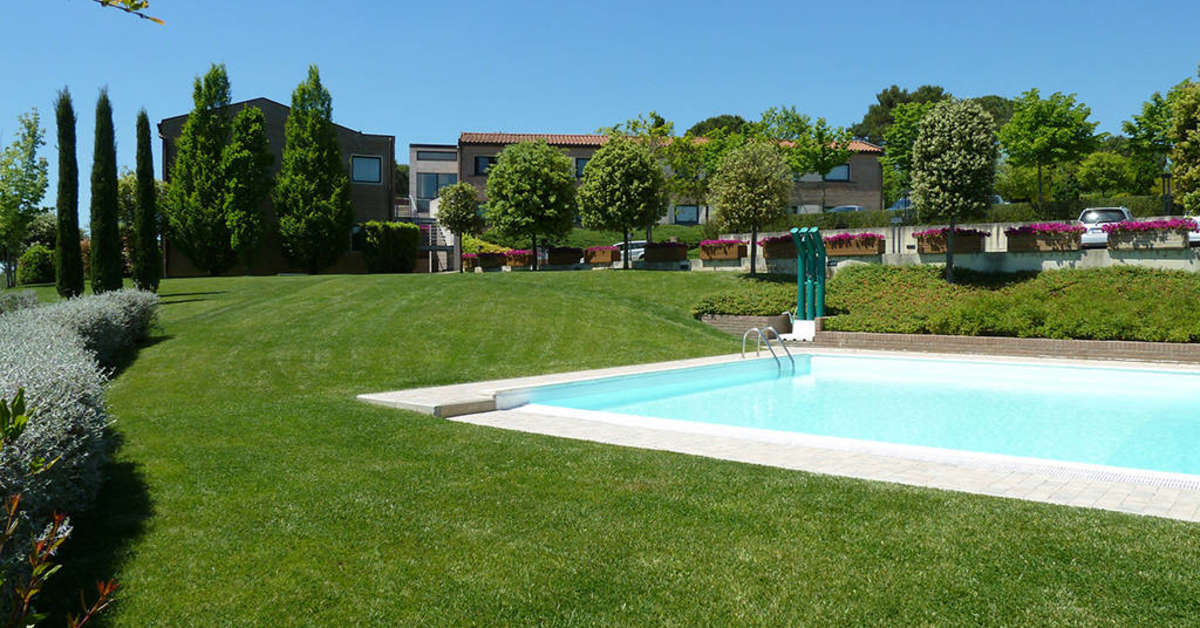 Een foto van het zwembad bij Sangallo Park Hotel