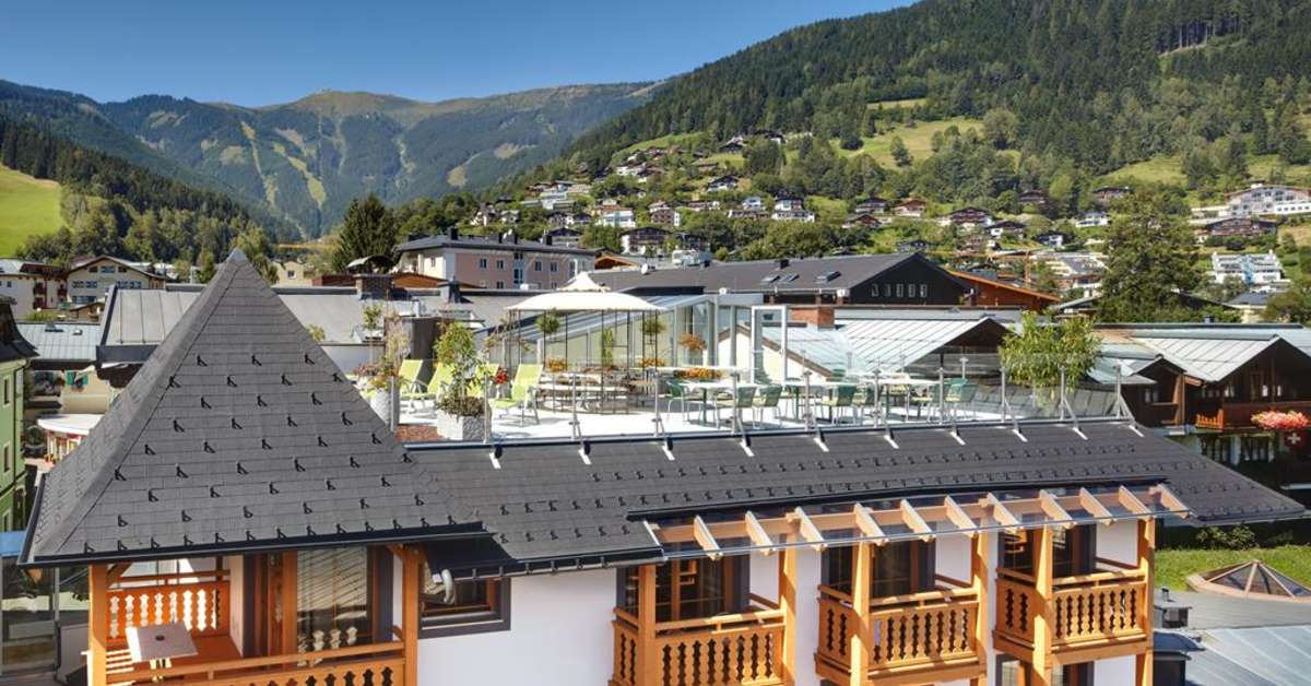 Een foto van de buitenkant van Hotel Fischerwirt