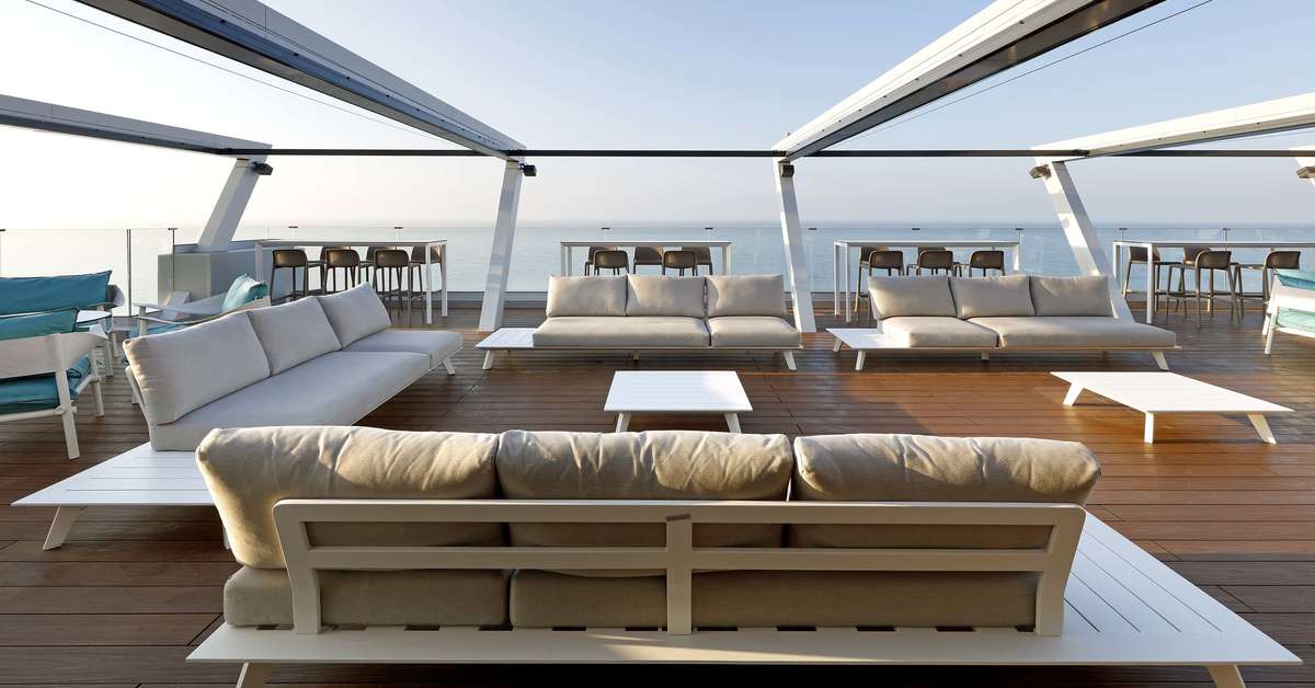 Een foto van het terras bij Benalma Hotel Costa del Sol