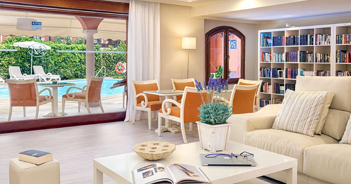 Een foto van het interieur van Appartementen Ambassador