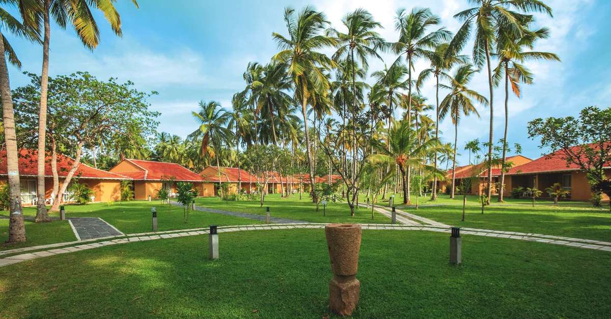 Een foto van de buitenkant van Club Palm Bay Hotel