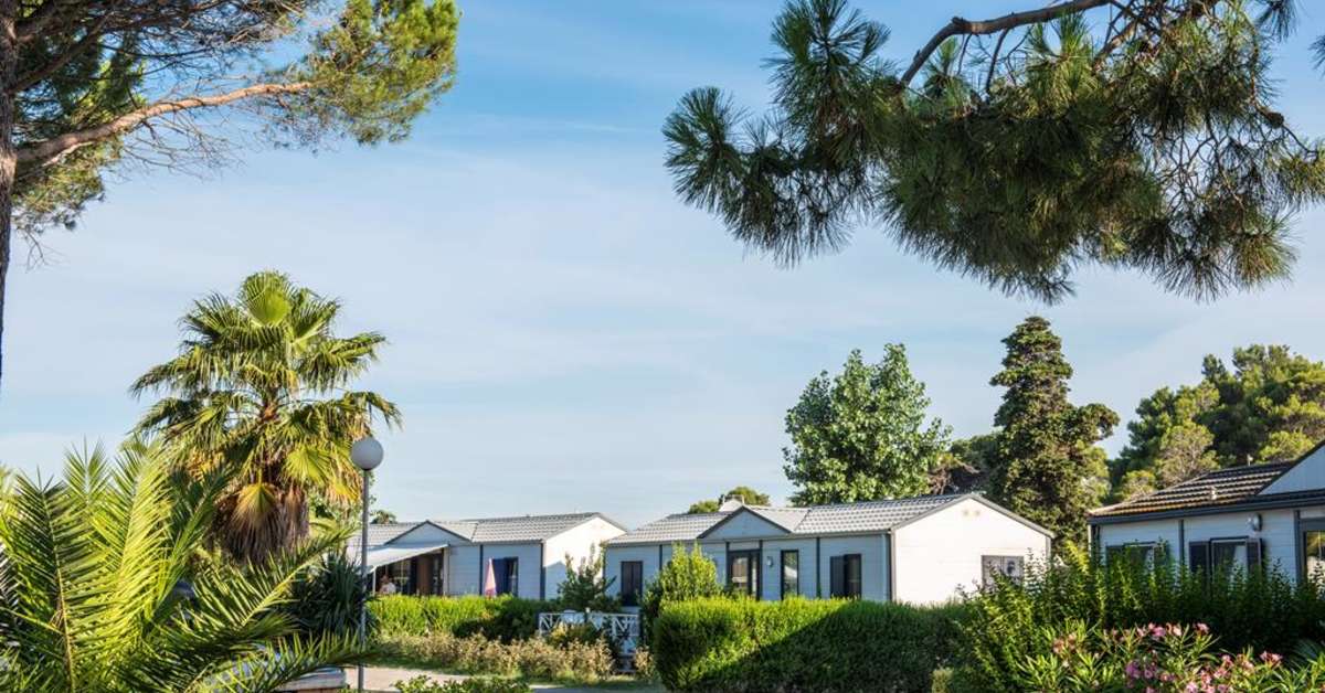 Een foto van de buitenkant van Domaine l'Ami Soleil Les Muriers
