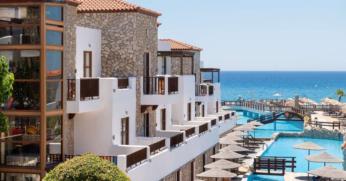 Een foto van de buitenkant van Costa Lindia Beach Resort