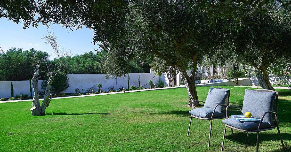 Een foto van het terras bij Coriva Beach Hotel & Bungalows