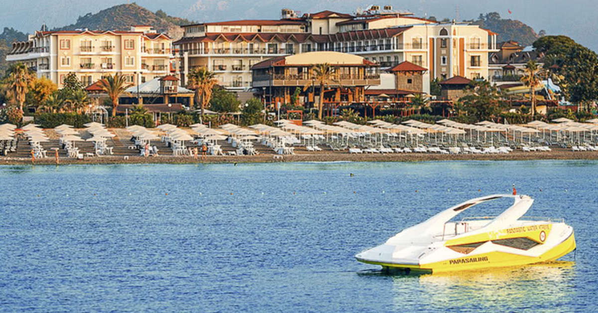 Een foto van de buitenkant van L'Oceanica Beach Resort
