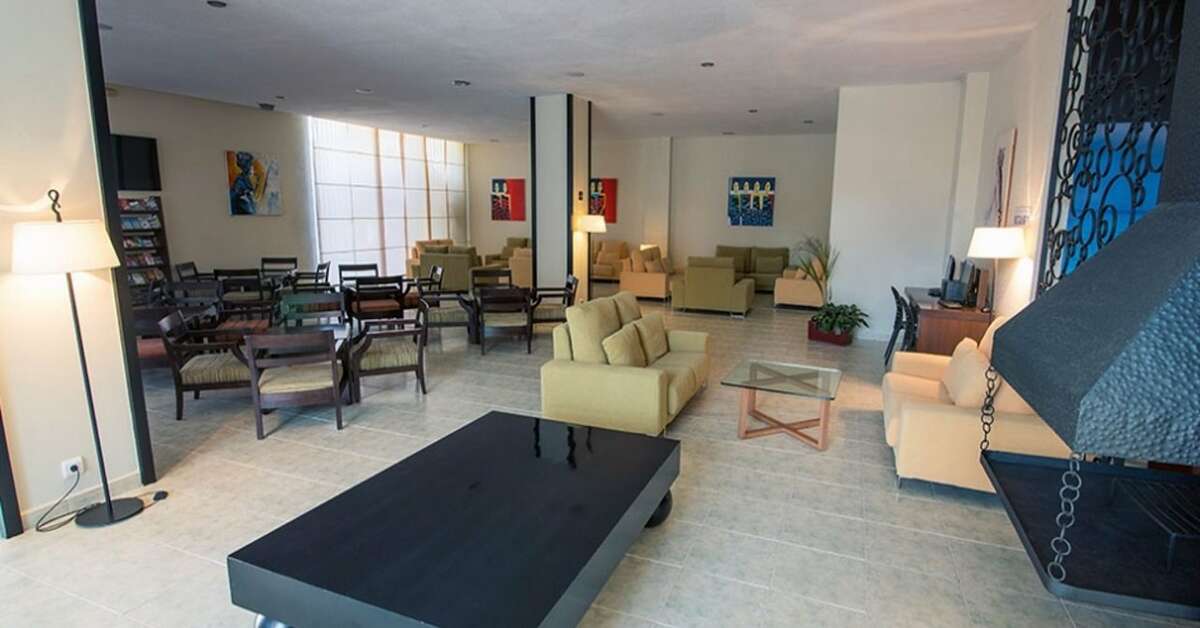 Een foto van het interieur van AzuLine Hotel Pacific