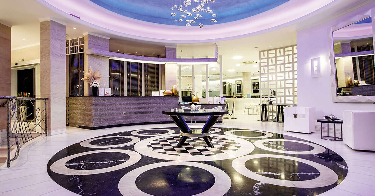 Een foto van het interieur van La Mer Deluxe Hotel & Spa