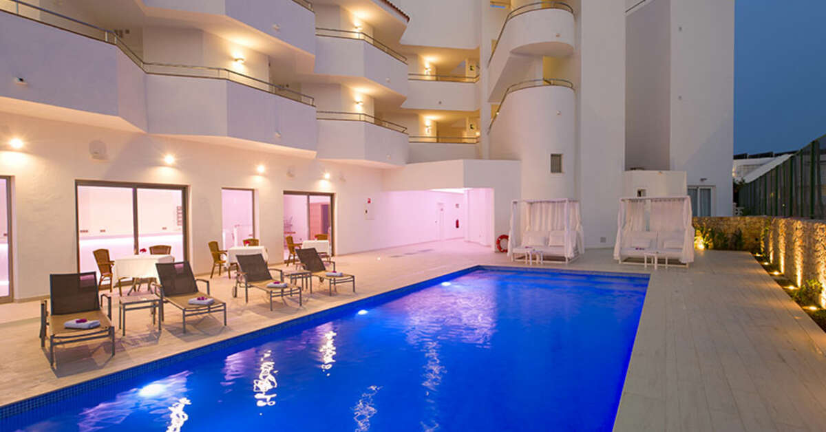 Een foto van My Way Luxury Ibiza Studios