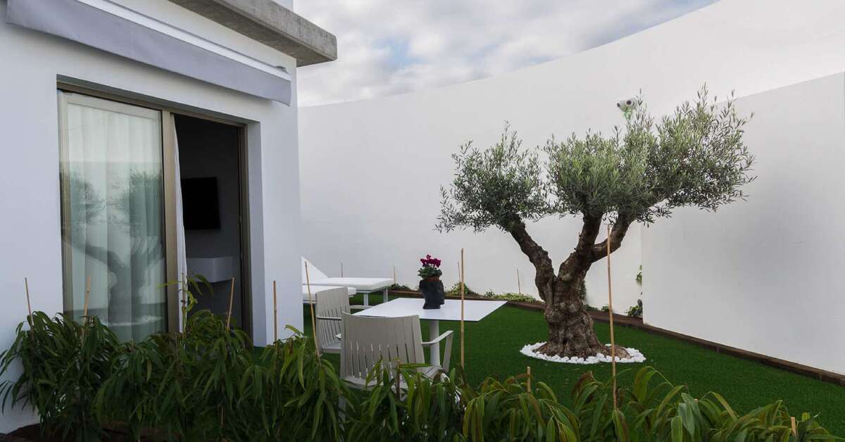 Een foto van het terras bij Silvi Villas