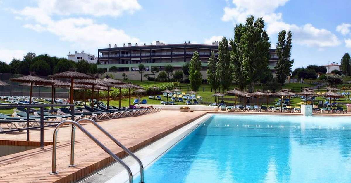 Een foto van het zwembad bij Appartementen Vitasol Park