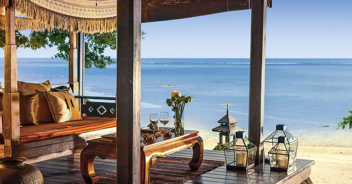 Een foto van het terras bij Renaissance Koh Samui Resort & Spa