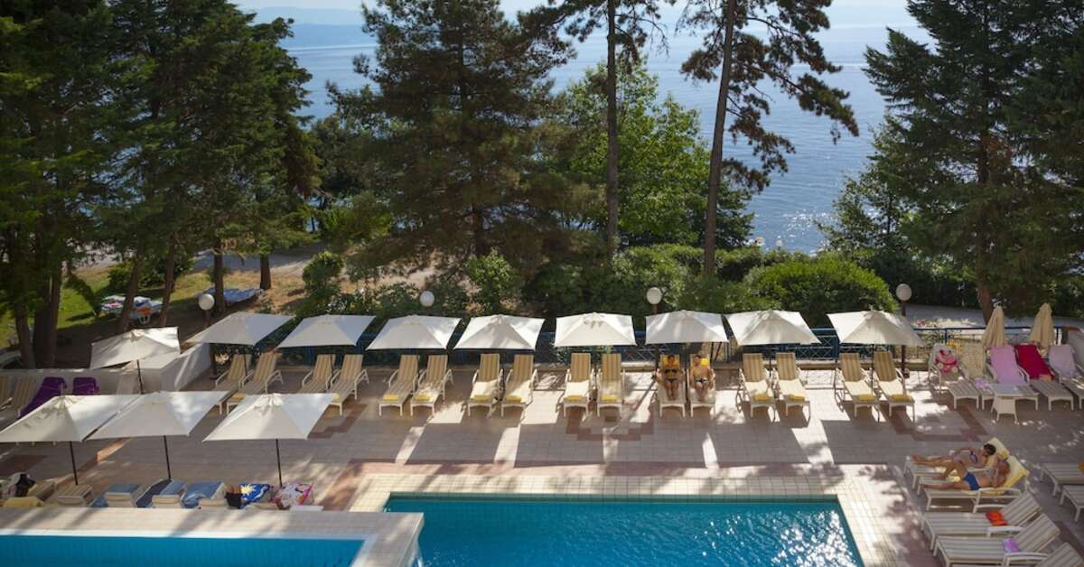 Een foto van het zwembad bij Remisens Family Hotel Excelsior