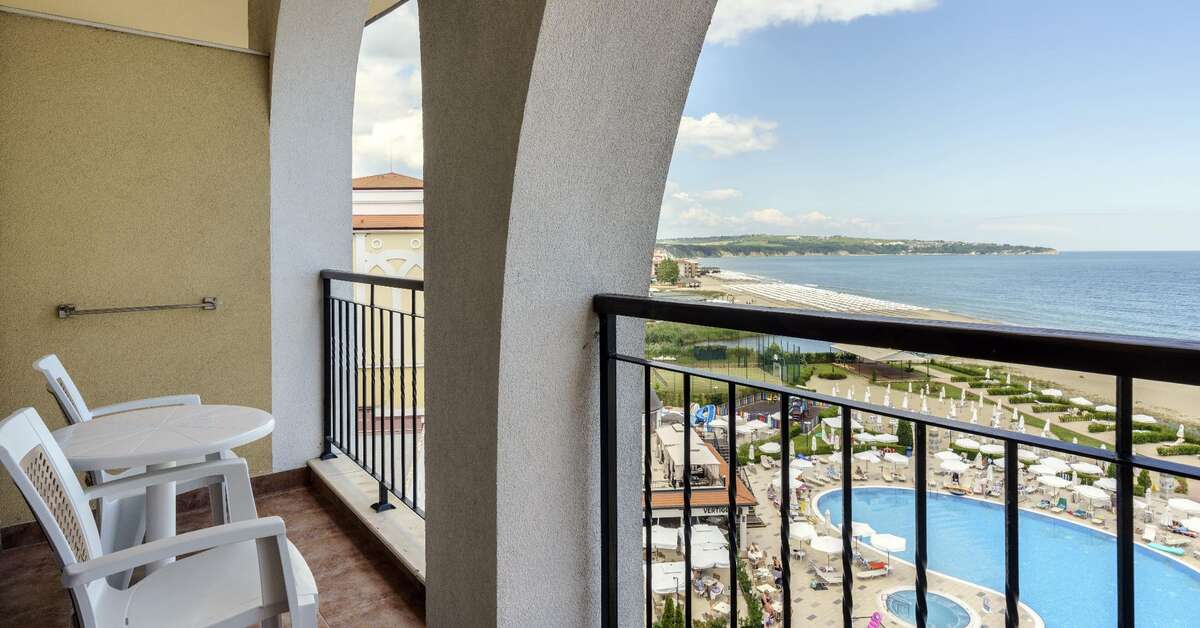 Een foto van Alua Helios Bay