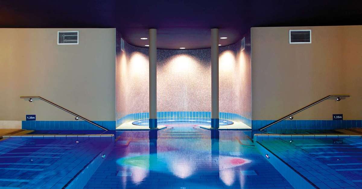 Ein Foto vom Pool im Oversum Vital Resort Winterberg