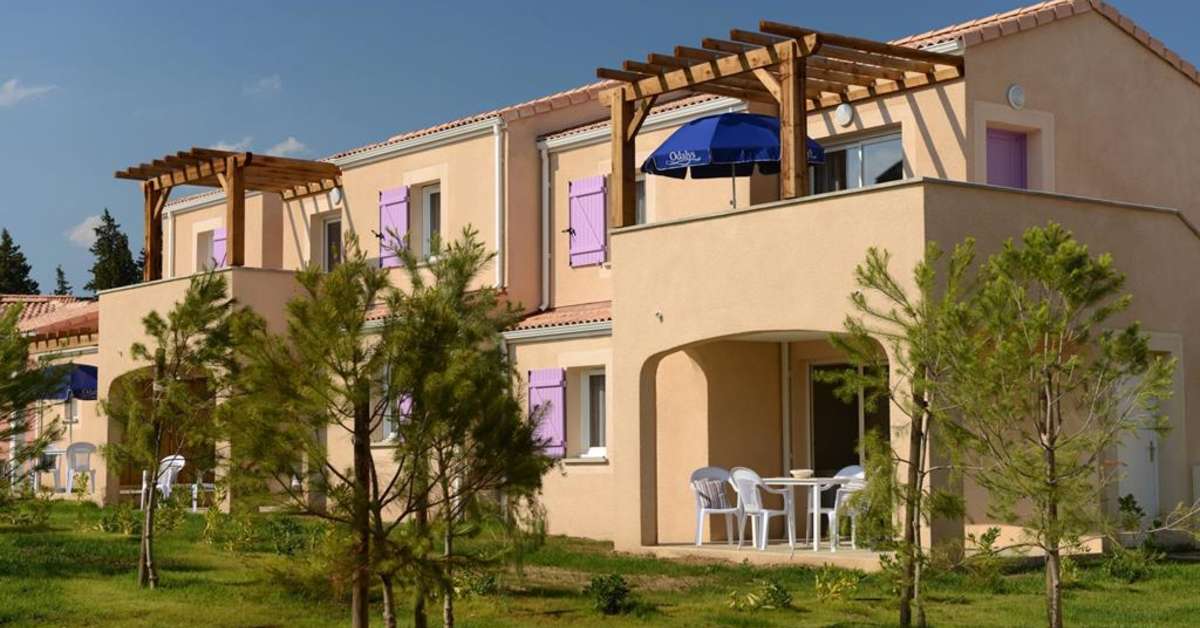 Een foto van de buitenkant van Odalys Le Mas des Alpilles