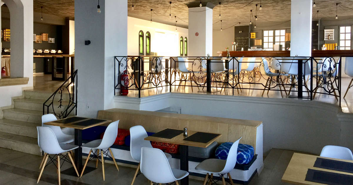 Een foto van de faciliteiten bij Azure Mare Hotel
