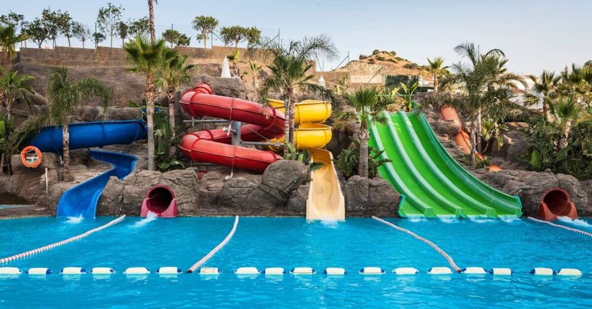 Een foto van het zwembad bij Globales Los Patos Park