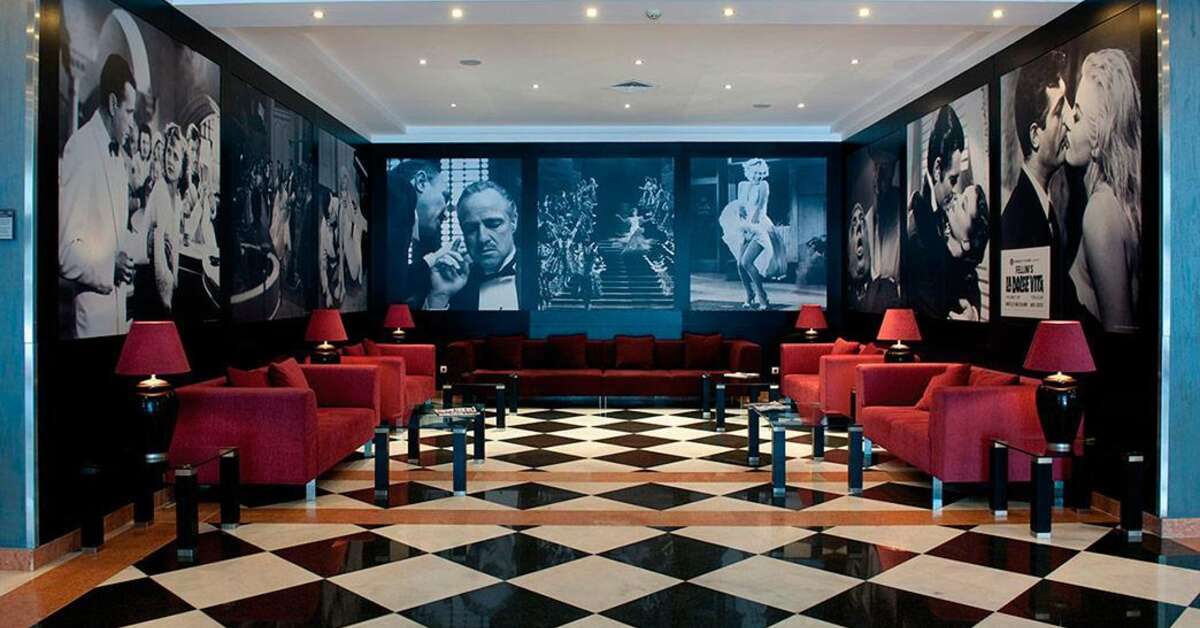 Een foto van het interieur van Vila Gale Porto