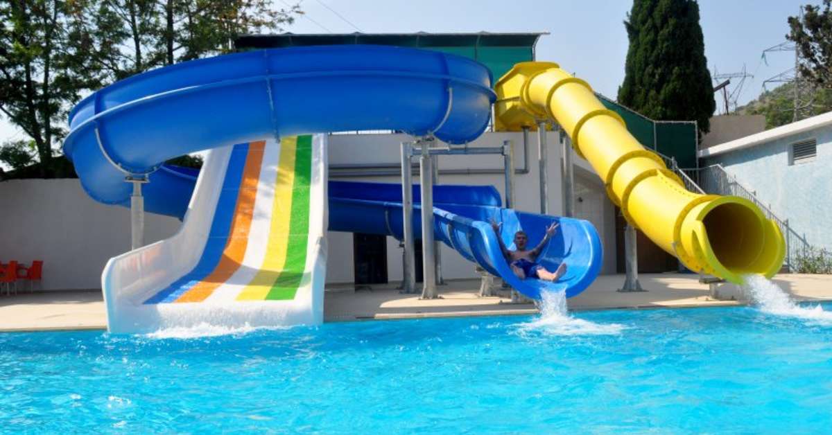 Een foto van het zwembad bij Blue Fish Hotel
