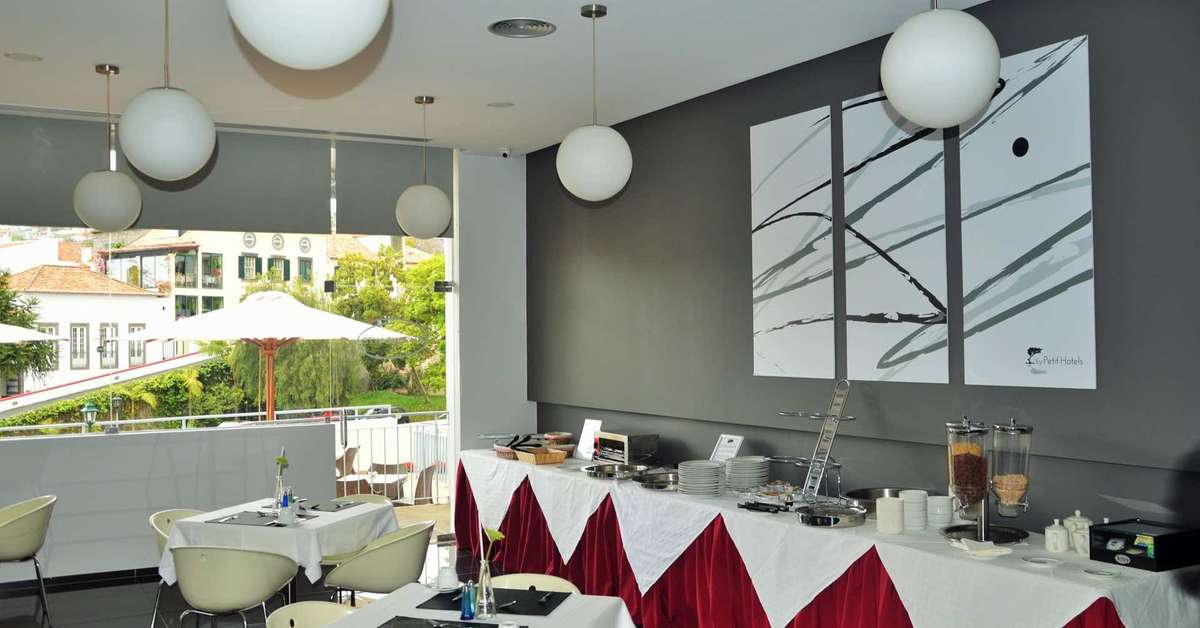 Een foto van de faciliteiten bij Madeira Bright Star Hotel