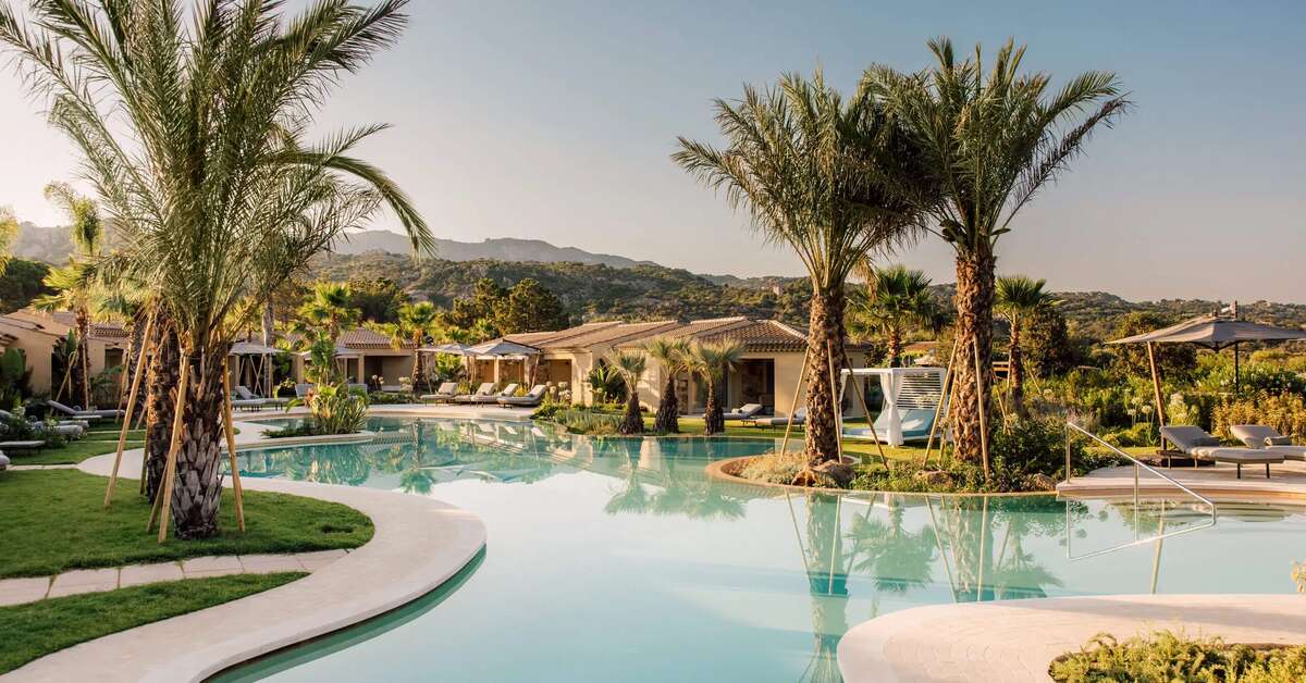 Een foto van het zwembad bij 7Pines Resort Sardinia