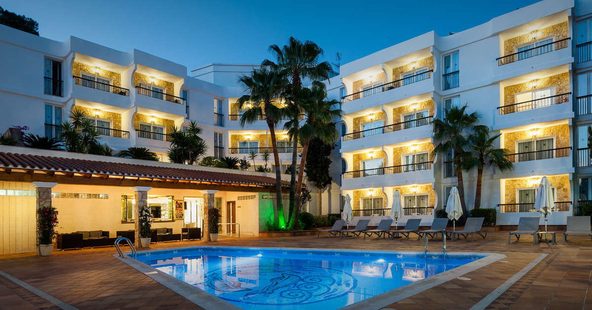 Ein Foto vom Pool im S'Argamassa Palace