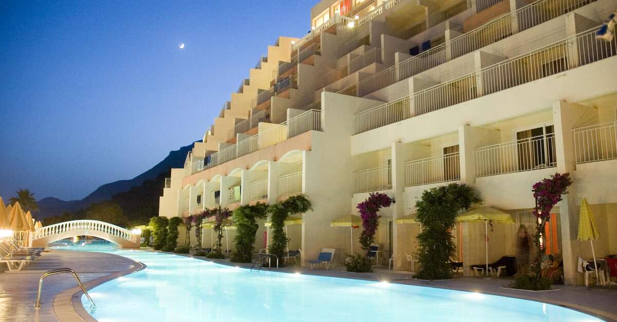 Een foto van het zwembad bij Sunshine Corfu Hotel & Spa